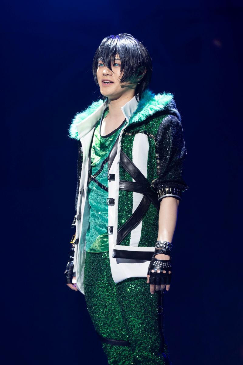 香賀美タイガ役 長江崚行